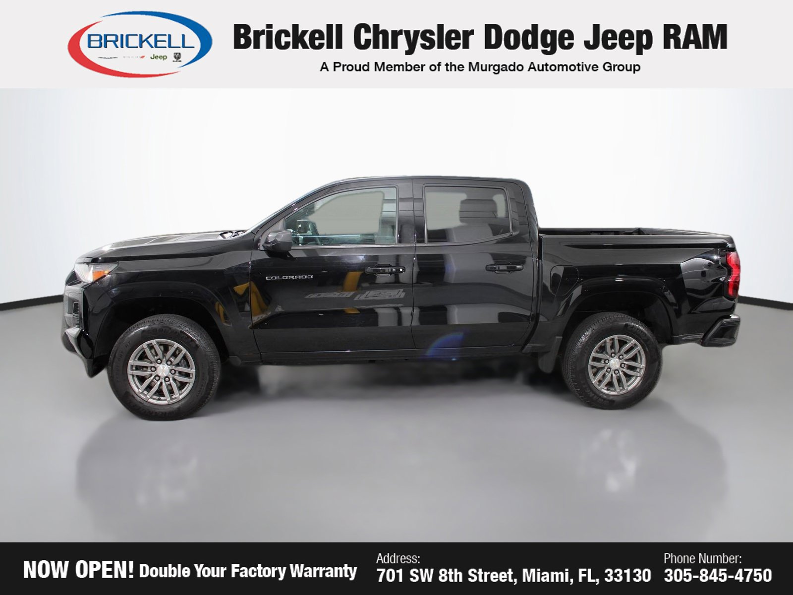 Used 2025 Chevrolet Colorado LT RWD image 2