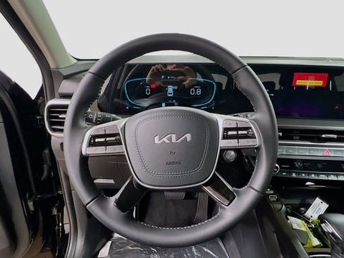 New 2025 Kia Telluride S image 11