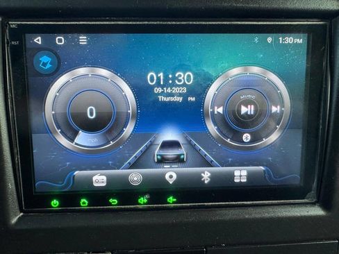 Used 2019 Chevrolet Express 2500 w/ Driver Convenience Package RWD image 23