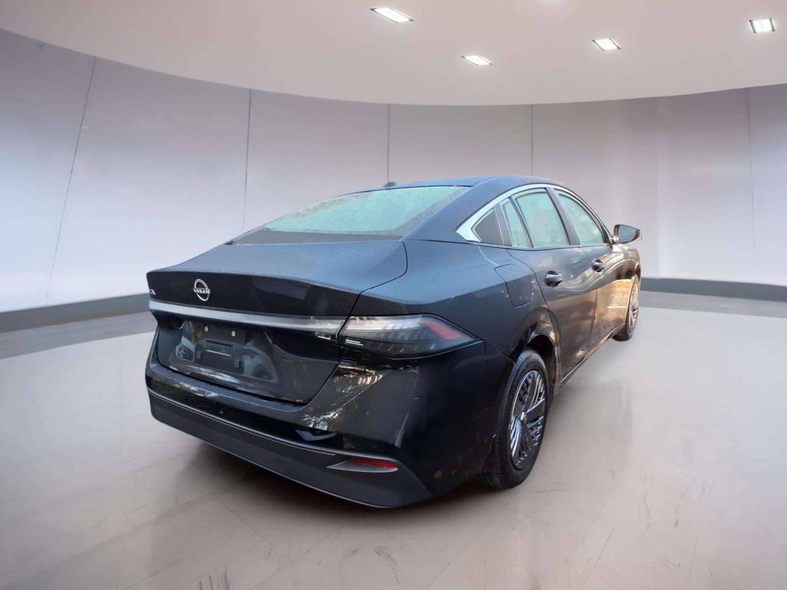 Used 2026 Nissan Sentra S w/ S Cold Weather Package FWD image 4