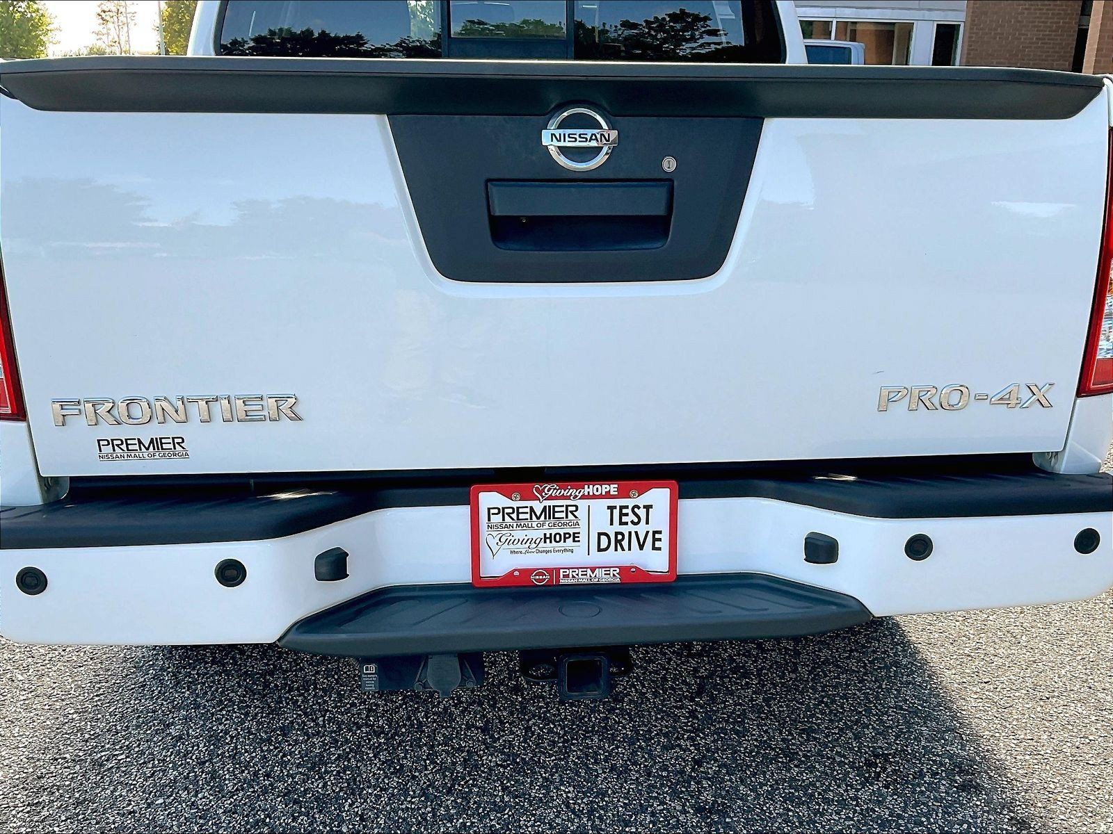 Certified 2020 Nissan Frontier PRO-4X w/ Pro-4x Utility Package AWD/4WD image 27