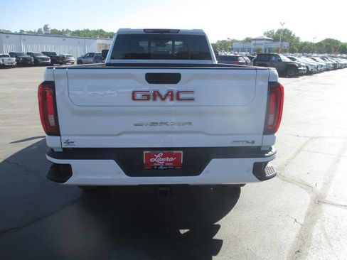 Used 2022 GMC Sierra 3500 AT4 w/ AT4 Preferred Package AWD/4WD image 6