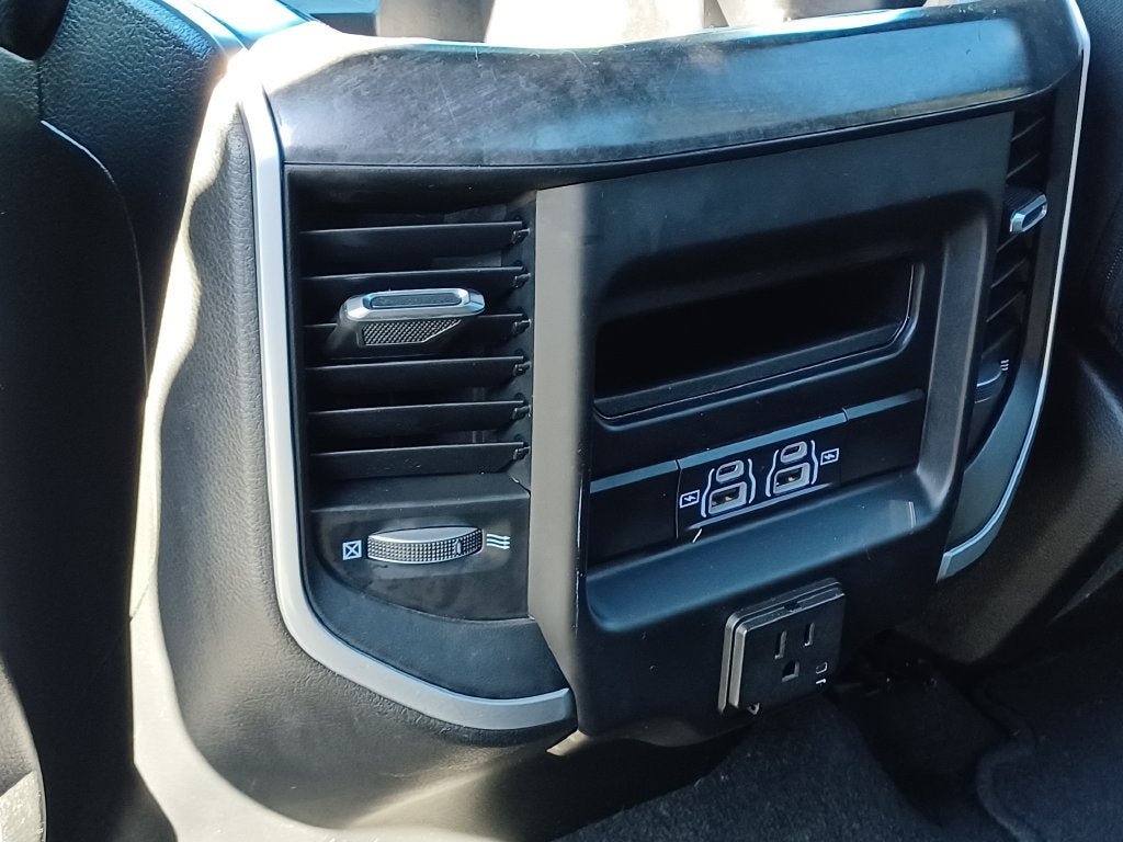 Used 2022 RAM 1500 Big Horn AWD/4WD image 28