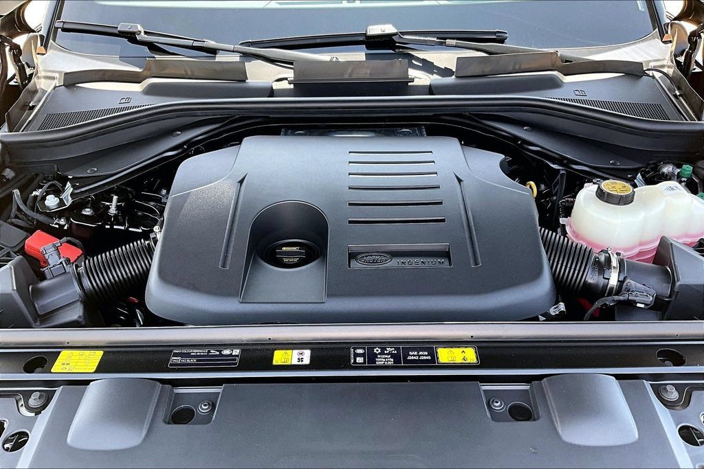 New 2026 Land Rover Range Rover Sport Dynamic SE AWD/4WD image 11