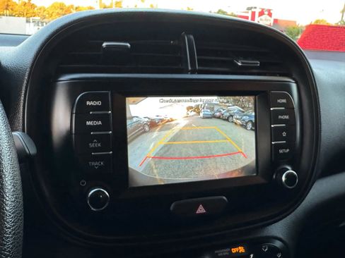 Used 2020 Kia Soul S image 27
