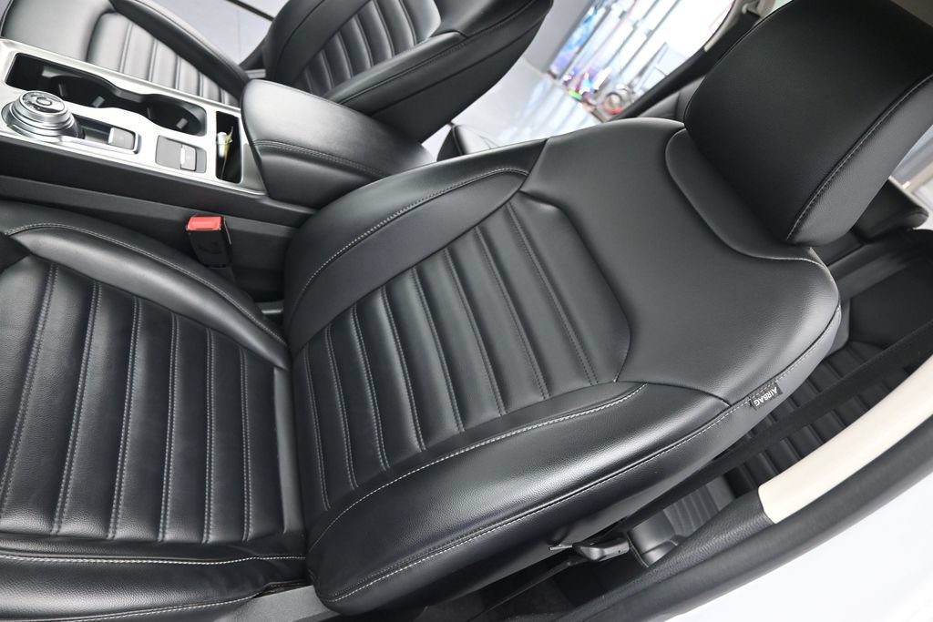 Used 2024 Ford Edge SEL AWD/4WD image 9