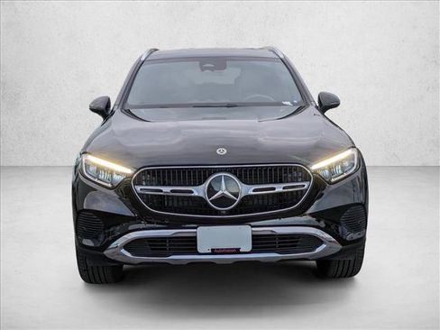 Certified 2025 Mercedes-Benz GLC 300 image 5