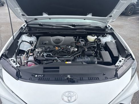Used 2025 Toyota Camry LE image 39