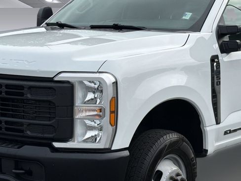 Certified 2025 Ford F350 XL AWD/4WD image 12