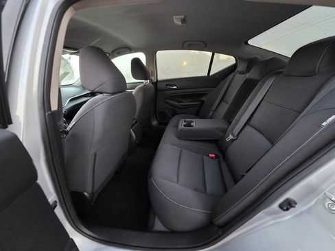 Used 2022 Nissan Altima 2.5 SV image 15