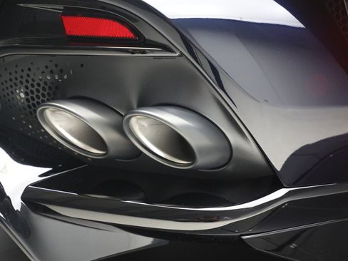 New 2026 Aston Martin DBX 707 image 40