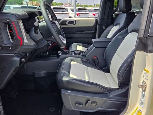 New 2026 Ford Bronco Outer Banks image 12