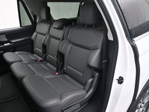 New 2025 Ford Expedition Max Active image 27