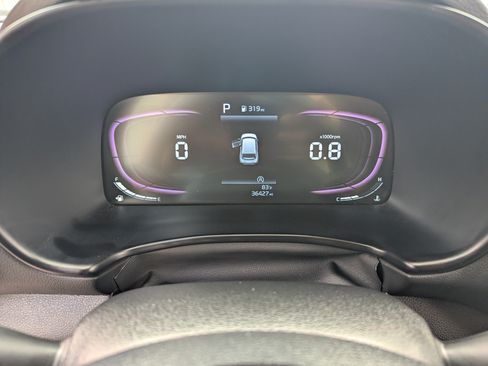 Certified 2025 Kia Soul LX w/ LX Technology Package FWD image 30