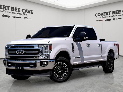 Used 2021 Ford F250 Lariat w/ Chrome Package image 3