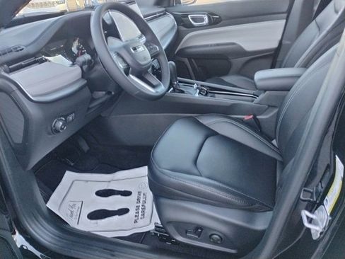 New 2026 Jeep Compass Limited image 9