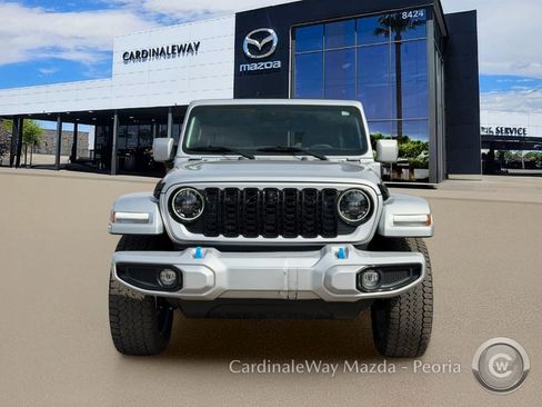 Used 2024 Jeep Wrangler High Altitude AWD/4WD image 6