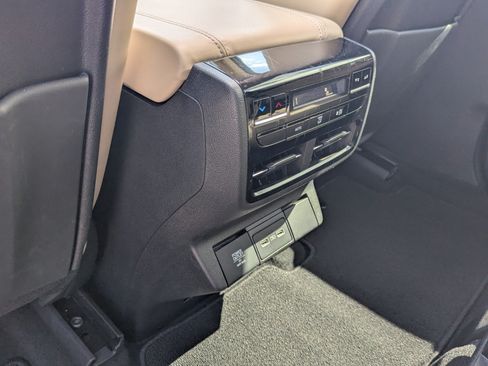 Used 2022 Acura MDX w/ Technology Package FWD image 40