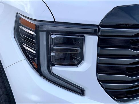 New 2026 GMC Sierra 1500 AT4 w/ AT4 Premium Package AWD/4WD image 13