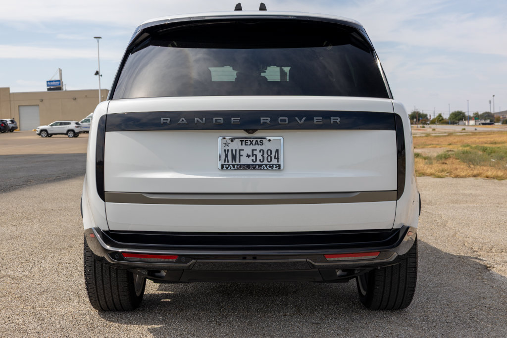 Used 2026 Land Rover Range Rover SE AWD/4WD image 6