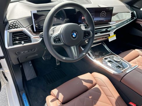 New 2026 BMW X5 xDrive50e w/ M Sport Package AWD/4WD image 7