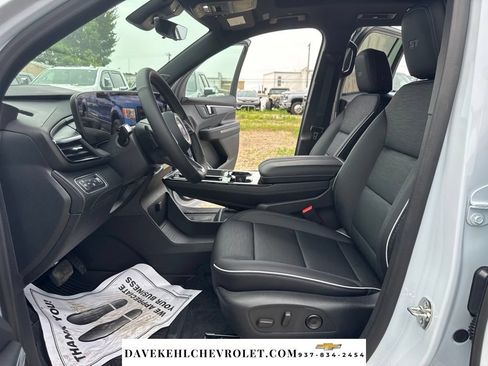 Used 2026 Buick Enclave Sport Touring w/ Power Package AWD/4WD image 16