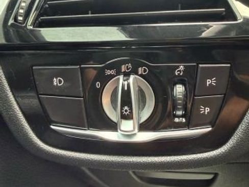 Used 2020 BMW 540i xDrive w/ M Sport Package image 16