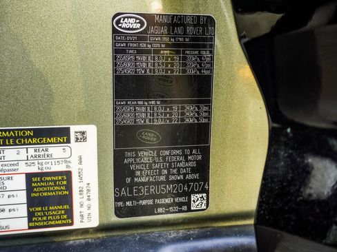 Used 2021 Land Rover Defender 110 X-Dynamic HSE AWD/4WD image 41