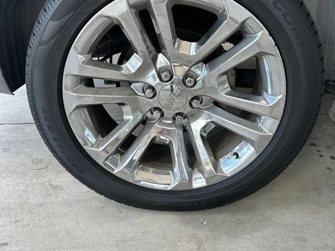 Used 2018 GMC Yukon SLT w/ Premium Edition RWD image 17
