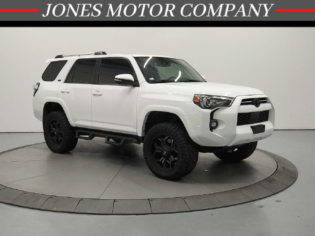 Used 2021 Toyota 4Runner SR5 Premium w/ Moonroof Package AWD/4WD image 1