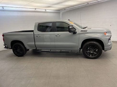 Used 2025 Chevrolet Silverado 1500 RST w/ Convenience Package II AWD/4WD image 3