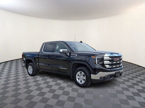 Used 2024 GMC Sierra 1500 SLE AWD/4WD image 4