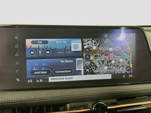 Used 2024 Nissan Ariya AWD image 21