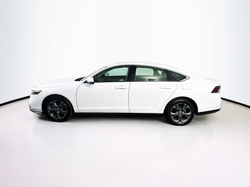 Used 2023 Honda Accord EX image 4