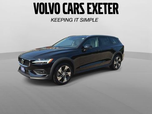 New 2026 Volvo V60 B5 Cross Country Plus w/ Climate Package AWD/4WD image 4
