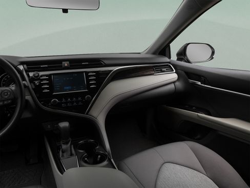 Used 2020 Toyota Camry LE w/ Convenience Package FWD image 44