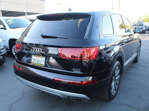 Used 2017 Audi Q7 3.0T Premium Plus image 7