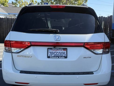 Used 2016 Honda Odyssey Touring Elite image 7
