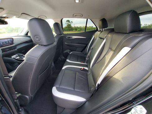 Used 2025 Buick Envision Sport Touring image 23