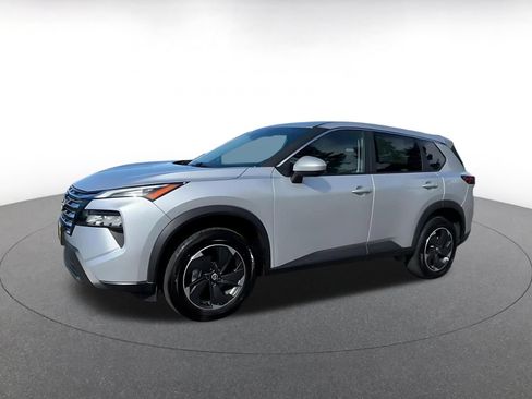Used 2025 Nissan Rogue SV AWD/4WD image 7
