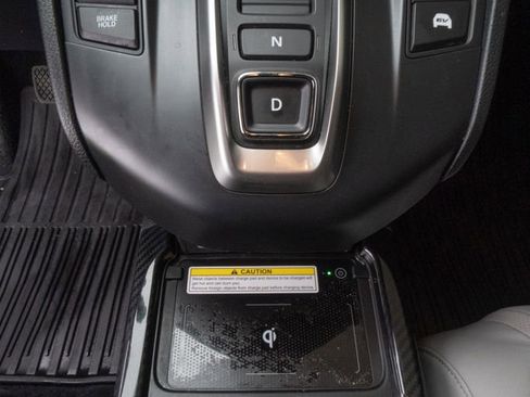 Used 2022 Honda CR-V Touring image 10