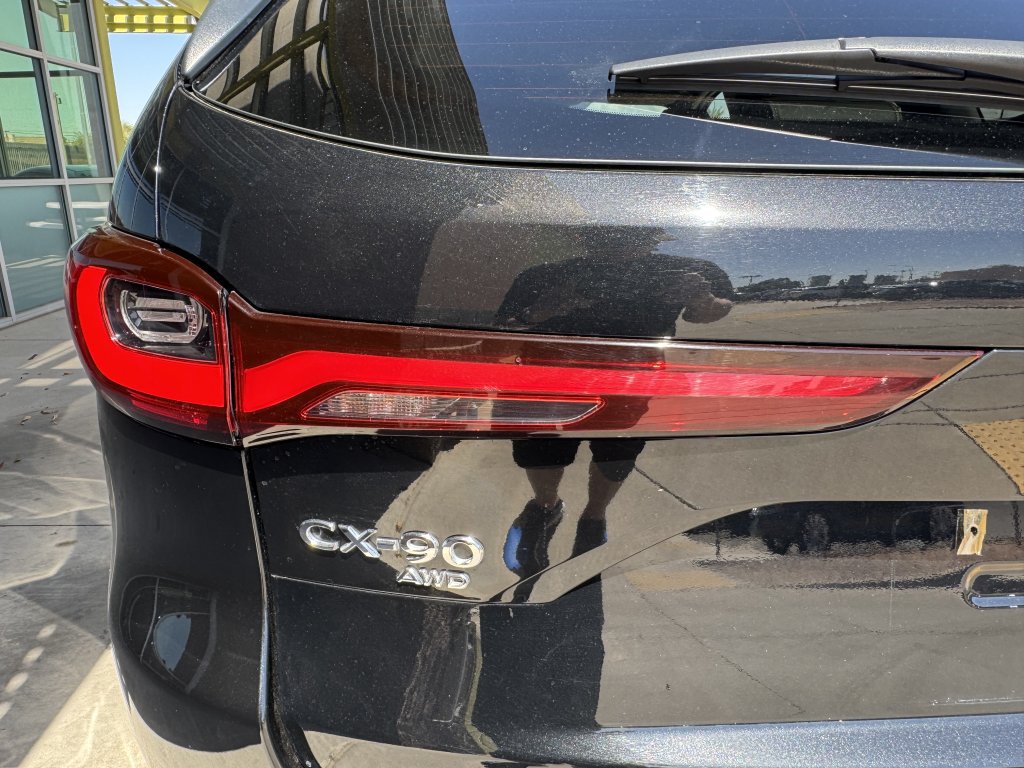 Used 2024 MAZDA CX-90 Plug-In Hybrid w/ Premium Pkg AWD/4WD image 14