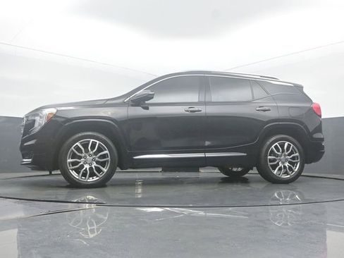 Used 2022 GMC Terrain Denali w/ Denali Premium Package AWD/4WD image 46