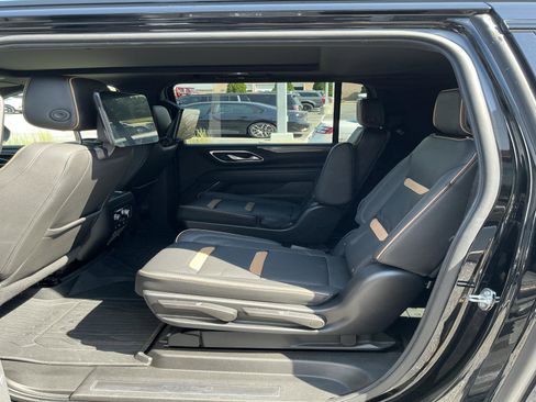 Used 2022 GMC Yukon XL AT4 w/ AT4 Premium Plus Package image 27