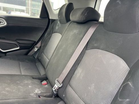 Used 2020 Kia Soul LX image 26