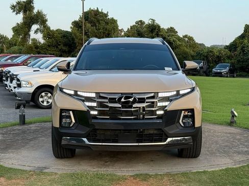 Used 2024 Hyundai Santa Cruz Limited AWD/4WD image 2