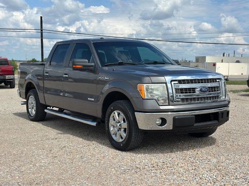 Used 2013 Ford F150 XLT w/ Luxury Equipment Group RWD image 8