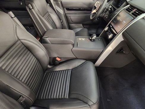 New 2026 Land Rover Discovery S AWD/4WD image 3
