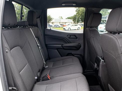 Used 2025 Chevrolet Colorado W/T RWD image 23