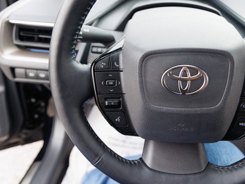 Certified 2024 Toyota Prius XLE image 19